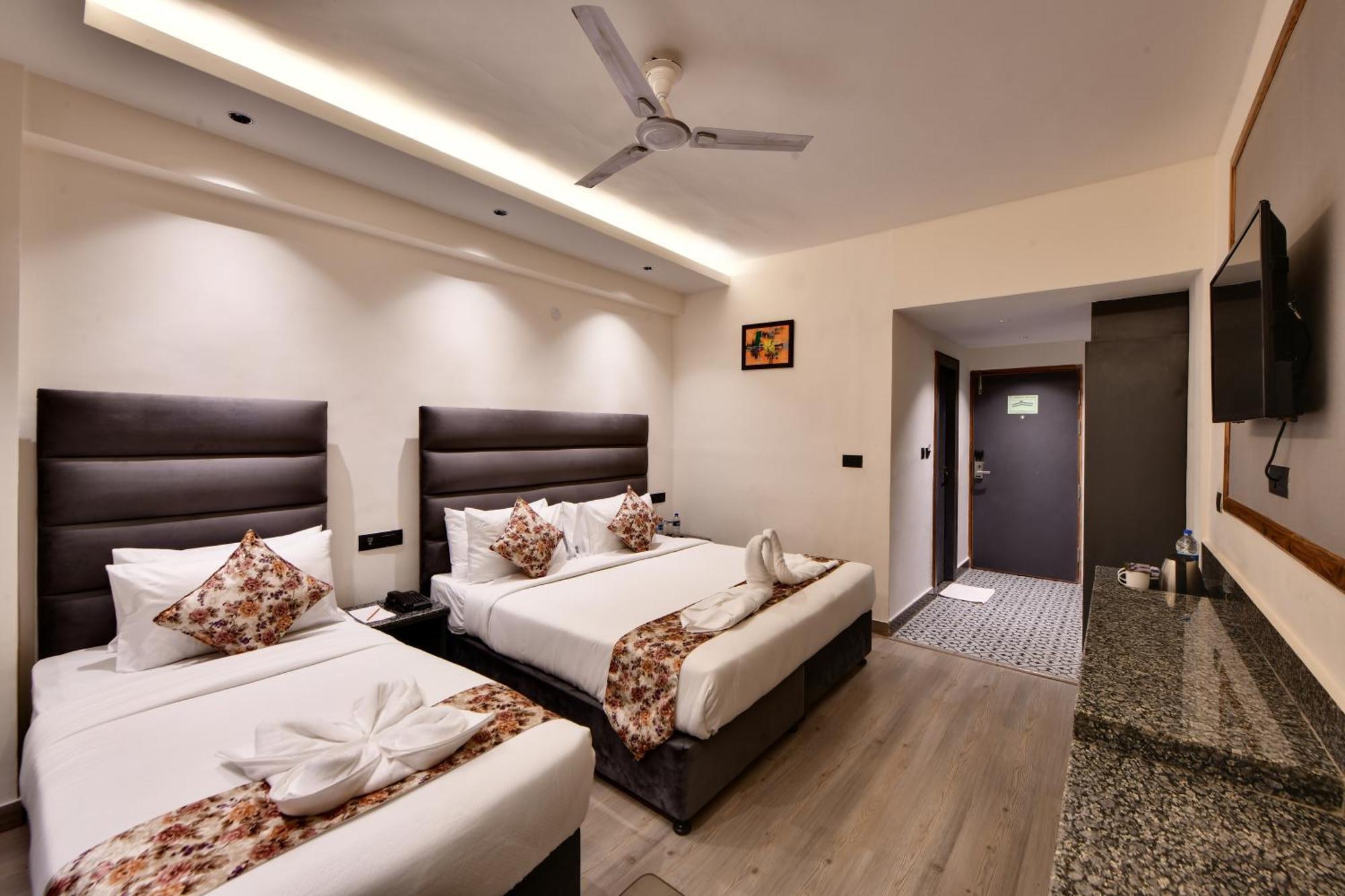 Click Sunburry Hotel Katra 格德拉 外观 照片