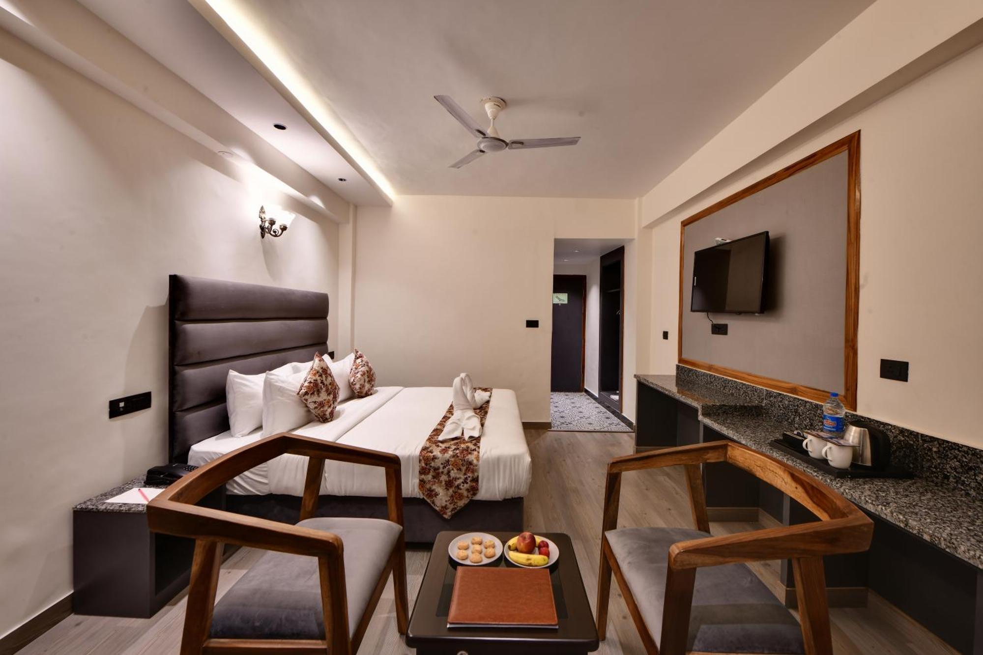 Click Sunburry Hotel Katra 格德拉 外观 照片